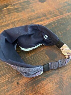 lululemon athletica Purple & White Striped Headband